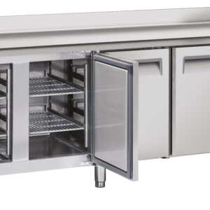 Mesa refrigerada com tampo 4 portas