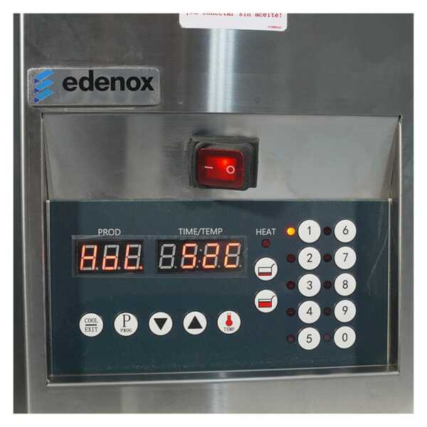 é possível definir a temperatura e o tempo de fritura. Uma v